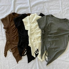 REMERA DARCY - comprar online