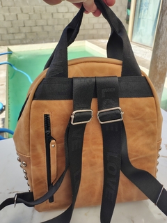 MOCHILA CHARO - tienda online