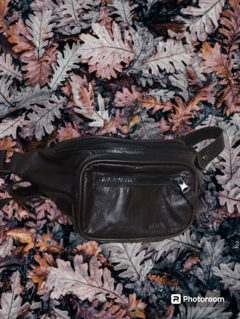 RIÑONERA RENE (NEGRO) PRE-VENTA - comprar online