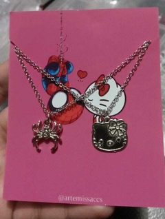 Collar spiderman y hello kitty