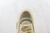 Off-White x Nike Air Jordan 4 Retro "Sail" na internet