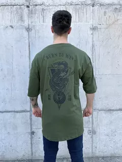 Remera Oversize Born To Win - tienda online