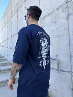 Imagen de Remera Oversize Born To Win