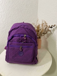 MOCHILA MORADA