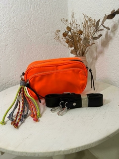 CANGURERA NARANJA