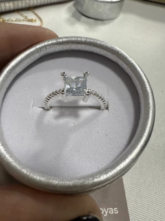 ANILLO CÚBIC CUADRADO en internet