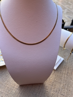 COLLAR ANASTASIA DORADO en internet