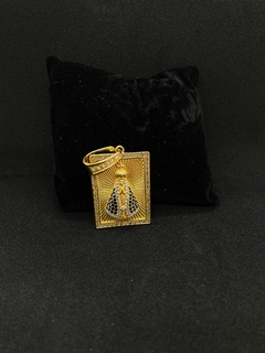PINGENTE PLACA NOSSA SENHORA COM BORDA CRAVEJADA na internet