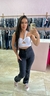 Calça jeans flare na internet