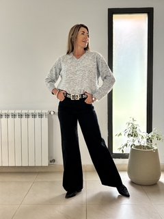 Sweater lana escote V - comprar online