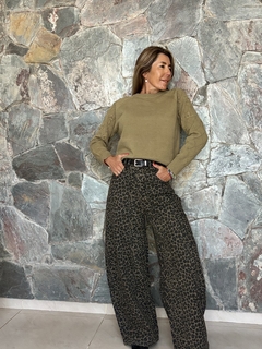 Sweater tejido importado flores en hombro