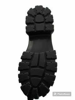 BOTA ESTILO CALCETIN GIA NEGRA en internet