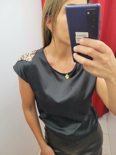 Blusa Satén - comprar online