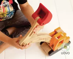 Excavadora de madera