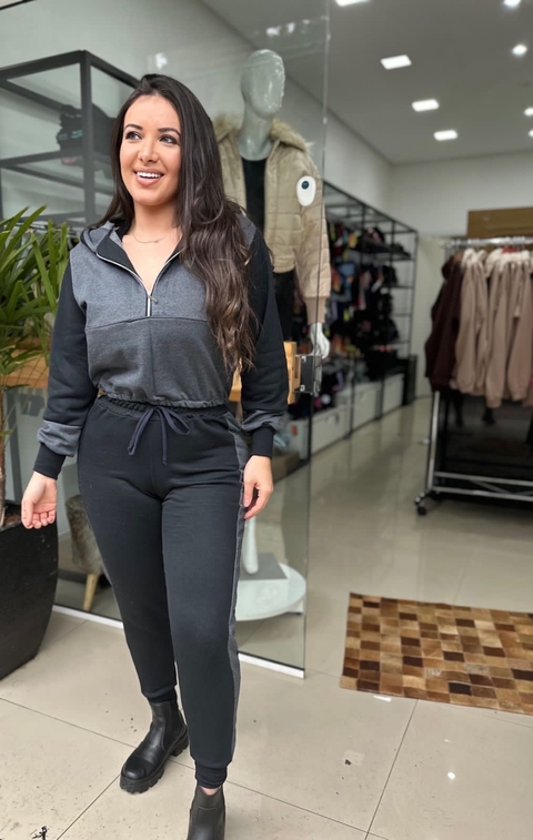 CONJUNTO MOLETOM - CHUMBO E PRETO - comprar online