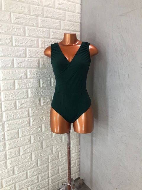 MAIO FECHADO - VERDE MILITAR - comprar online