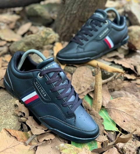 Tommy Hilfiger – Estilo, Comodidad y Elegancia