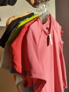 REMERA AMAK - tienda online