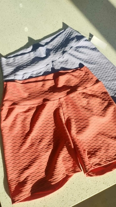 SHORT TEXTURADO