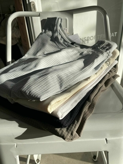 REMERA CUARE en internet
