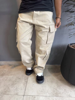 DOBLE CARGO BEIGE SAM - comprar online