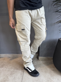 CARGO SAM BEIGE - BUNKER INDUMENTARIA