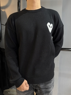 SWEATER NEGRO CORAZON - comprar online