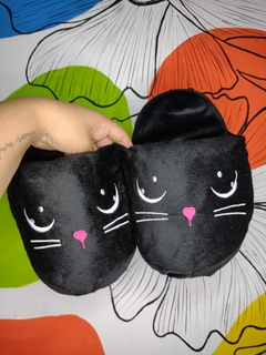 Pantuflones de personajes - Simplemente Bella