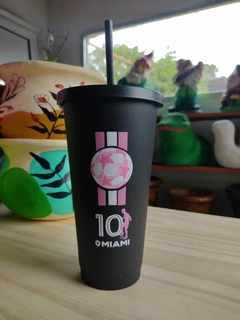Vaso con tapa y sorbete XL