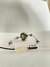 Pulsera con pedrería negra en internet