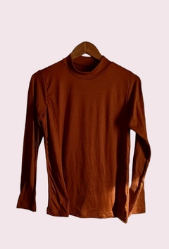 POLERA MEDIO CUELLO