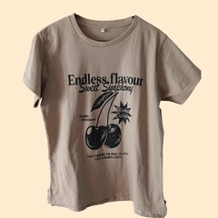 REMERA CEREZAS