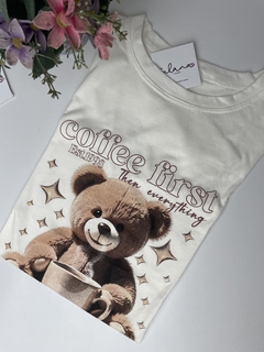 T-Shirt Slim Urso Coffee na internet