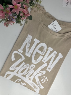 T-Shirt New York PLUS - comprar online