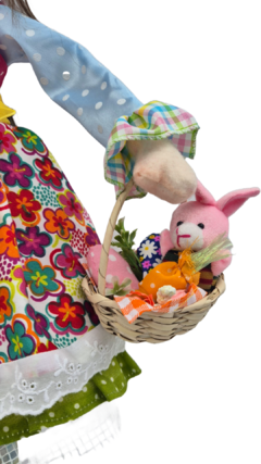 Muñeca de Pascua con vestido floral, orejitas de conejo y canasta 70 cm - Queca Designs