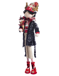 Muñeco duende decorativo de 70 cm con bata negra, gorro, bufanda y un osito de peluche en brazos, vestido con pijama de suéter navideño y pantalones a rayas.