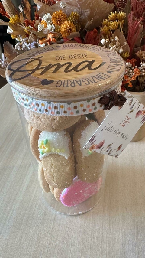 Vidro de bolachas sortidas com tampa personalizada