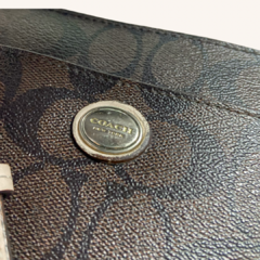 Imagem do Coach Monogram Crossbody