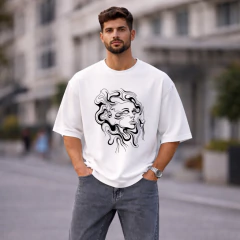 CAMISETA OVERSIZAD MASCULINA ROSTO ABSTRATO FLUIDO - comprar online