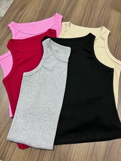 REGATA RIBANA CANELADA - CINZA MESCLA - - Florenzza T-shirts