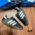 Adidas Samba na internet