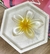 Prendedor de Cabelo Flor Perolada - comprar online