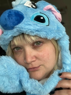 GORRO MUEVE OREJAS STITCH en internet