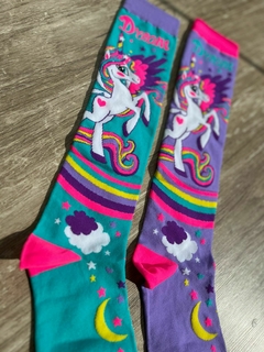 MEDIAS LOCAS UNICORNIO MULTICOLOR - comprar online
