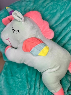 MANTA + ALMOHADA UNICORNIO en internet