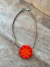 Colar Disco Flor Vermelho e Laranja