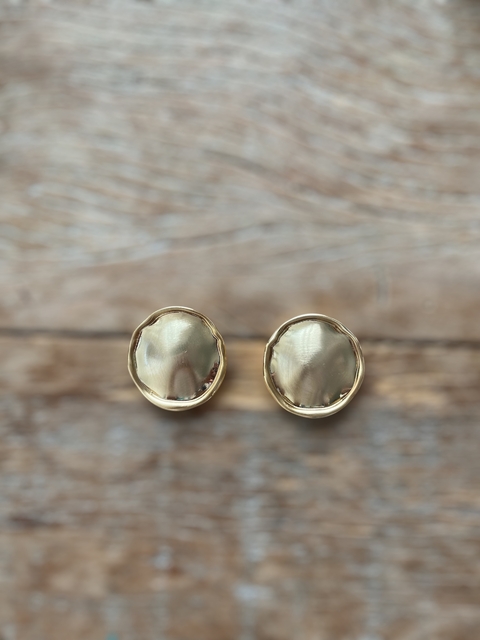 Brinco Chapinha Escovada - comprar online