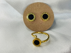 Set aretes y anillo dorado y negro