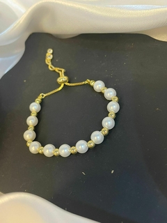 PULSERA DE PERLAS BLANCAS. - comprar en línea