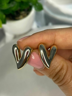 BROQUELES DE CORAZÓN ALARGADO